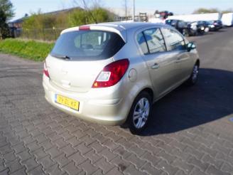 Uttjänta bilar auto Opel Corsa 1.4 2008/3