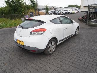 Coche siniestrado Renault Mégane Coupe 1.5 dCi 2011/1