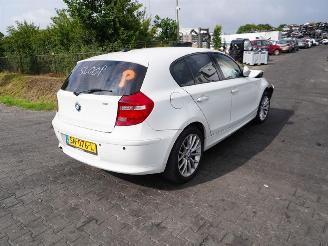 Coche siniestrado BMW 1-serie 118i 2010/8