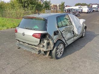 Auto da rottamare Volkswagen Golf 1.6 TDi 2014/8
