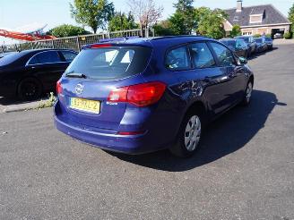 Coche accidentado Opel Astra SPORTS TOURER 1.3 CDTi 2011/2