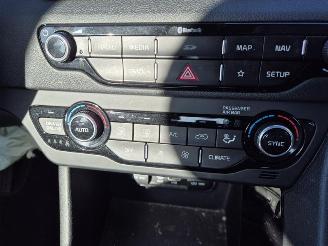 Kia Niro 1.6 GDI Hybrid (G4LE) picture 9