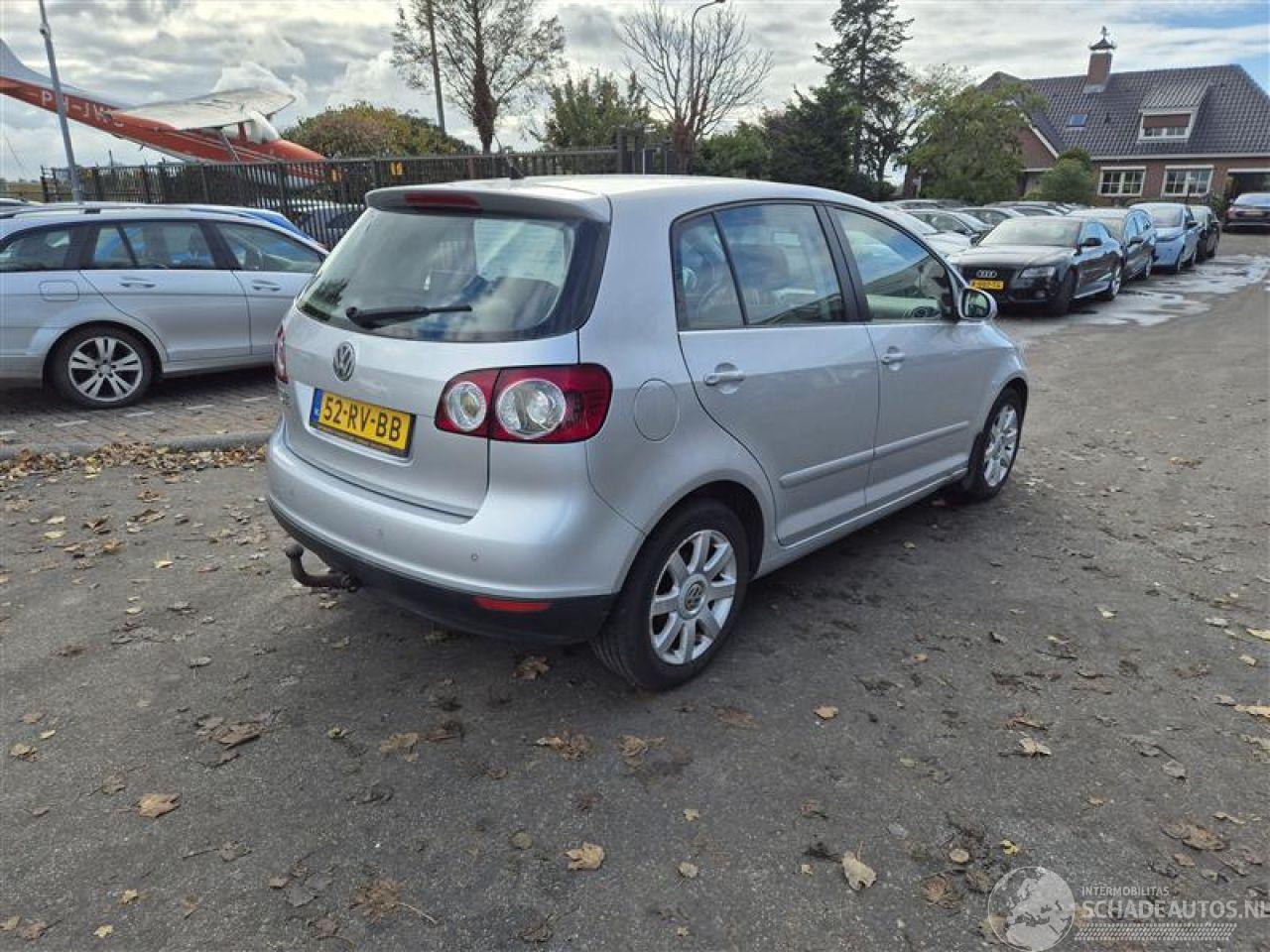 Volkswagen Golf 2.0 FSI 16V