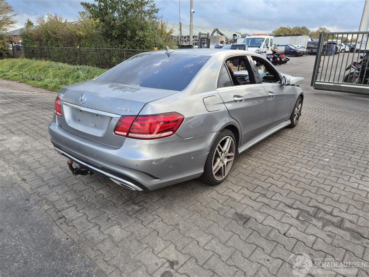 Mercedes E-klasse E-300 CDI V6