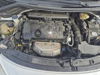 Peugeot 207 1.6 Vti picture 9