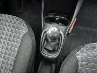 Peugeot 108 1.0 VVT-i picture 12