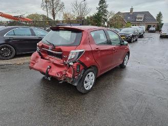 Voiture accidenté Toyota Yaris 1.5 Hybrid 2013/1
