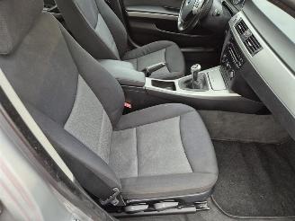 BMW 3-serie 318i picture 8