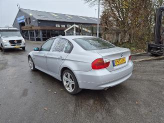 BMW 3-serie 318i picture 2