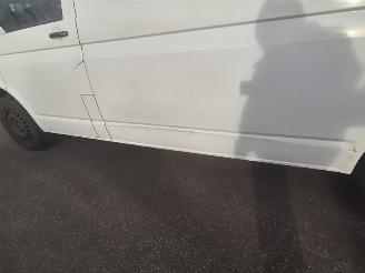 Volkswagen Transporter 2.0 TDi picture 9