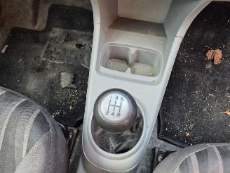 Nissan Pixo 1.0 12v picture 7