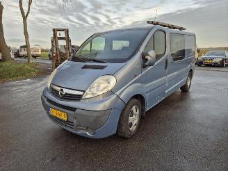 Opel Vivaro 2.5 CDTi DC picture 3