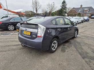 skadebil auto Toyota Prius 1.8 Plug-in 2013/10