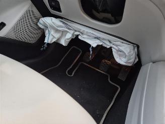 Mercedes GLA 180 picture 11