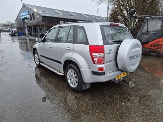Suzuki Grand-vitara 2.0 16v picture 2