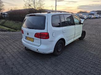 Autoverwertung Volkswagen Touran 1.2 TSi 2011/9