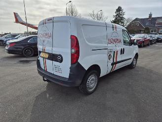 skadebil bedrijf Opel Combo VAN 1.6 CDTi 2013/10