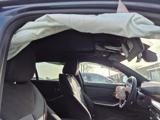 BMW 3-serie 330e Touring picture 14