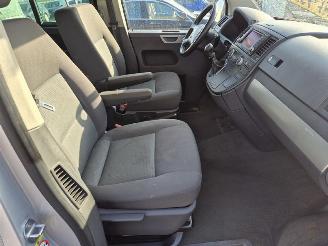 Volkswagen Multivan 2.5 TDi picture 11