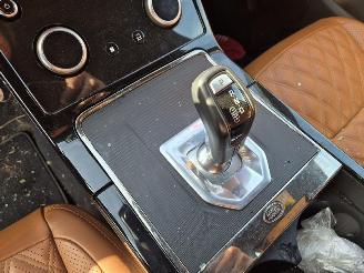 Land Rover Range Rover Evoque P300e picture 7