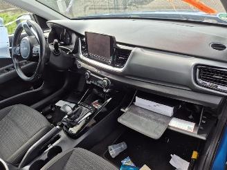 Kia Stonic 1.0 Hybrid picture 5