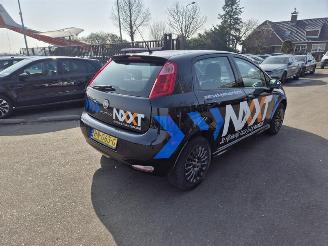 skadebil auto Fiat Punto 1.3 JTD 2015/11