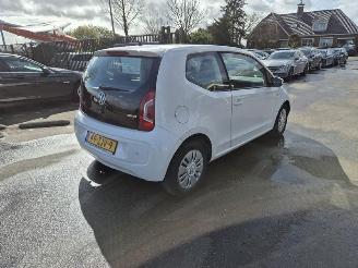 damaged passenger cars Volkswagen Up! 1.0 12v 2013/1