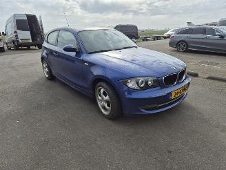 BMW 1-serie 118i picture 4