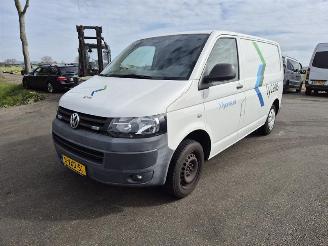 Volkswagen Transporter 2.0 TDi picture 3