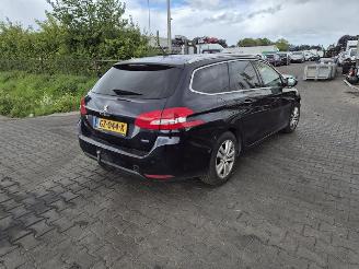 Coche siniestrado Peugeot 308 SW 1.6 HDi 2015/9