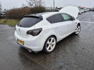 disassembly passenger cars Opel Astra 1.4 Turbo 2011/5