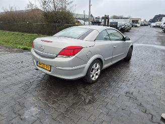 rozbiórka samochody osobowe Opel Astra TwinTop 1.6 16v 2008/1
