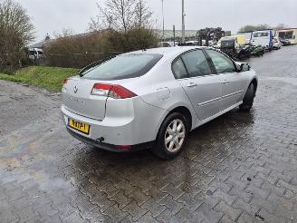 rozbiórka samochody osobowe Renault Laguna 2.0 2010/2