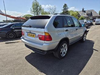 Schadeauto BMW X5 3.0 2001/2