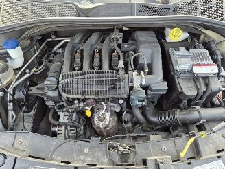 disassembly passenger cars Citroën C4 cactus 1.2 2015/2