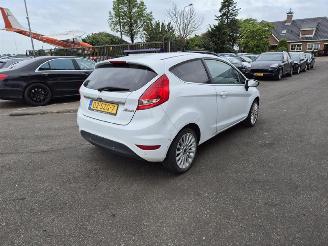 Damaged car Ford Fiesta 1.25 2012/1