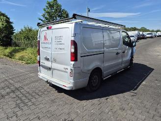 disassembly commercial vehicles Opel Vivaro 1.6 CDTi 2017/3