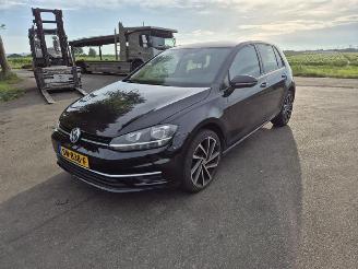 Volkswagen Golf 1.0 TSi picture 3