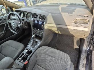 Volkswagen Golf 1.0 TSi picture 5