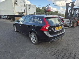 Volvo V-60 T3 picture 2