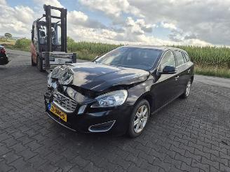 Volvo V-60 T3 picture 3