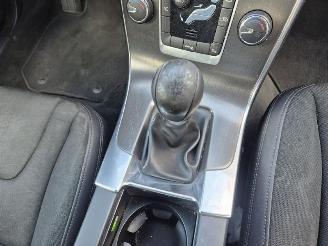 Volvo V-60 T3 picture 7