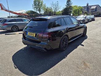 Vaurioauto  passenger cars Mercedes C-klasse Estate C-63 AMG 4.0 V8 Biturbo 2016/5