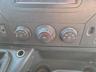 Renault Master 2.3 dCi picture 8