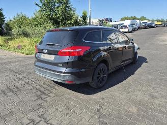 Salvage car Ford Focus Wagon 1.0 EcoBoost 2015/5