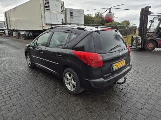 Peugeot 207 SW 1.4 Vti picture 2