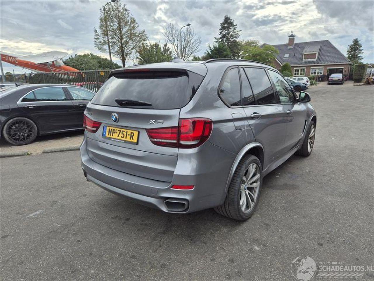 BMW X5 XDRIVE40E