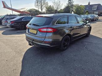 Damaged car Ford Mondeo Wagon 1.6 TDCi 2015/1