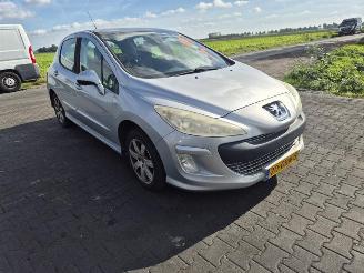 Peugeot 308 1.6 Vti picture 4