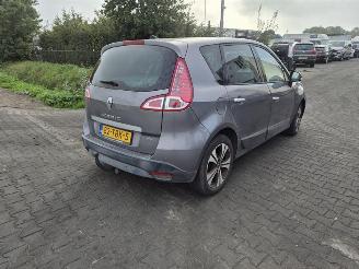 Coche siniestrado Renault Scenic 1.4 TCe 2012/1